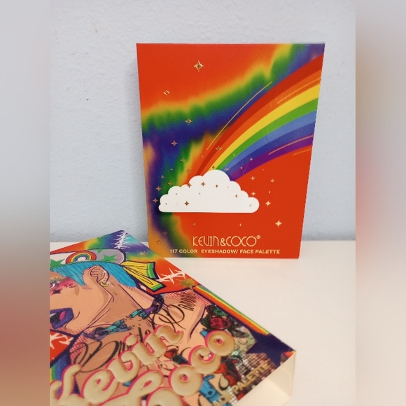 Kevin and Coco Rainbow 🌈 Eyeshadow Palette 117 shades - Picture 3 of 3